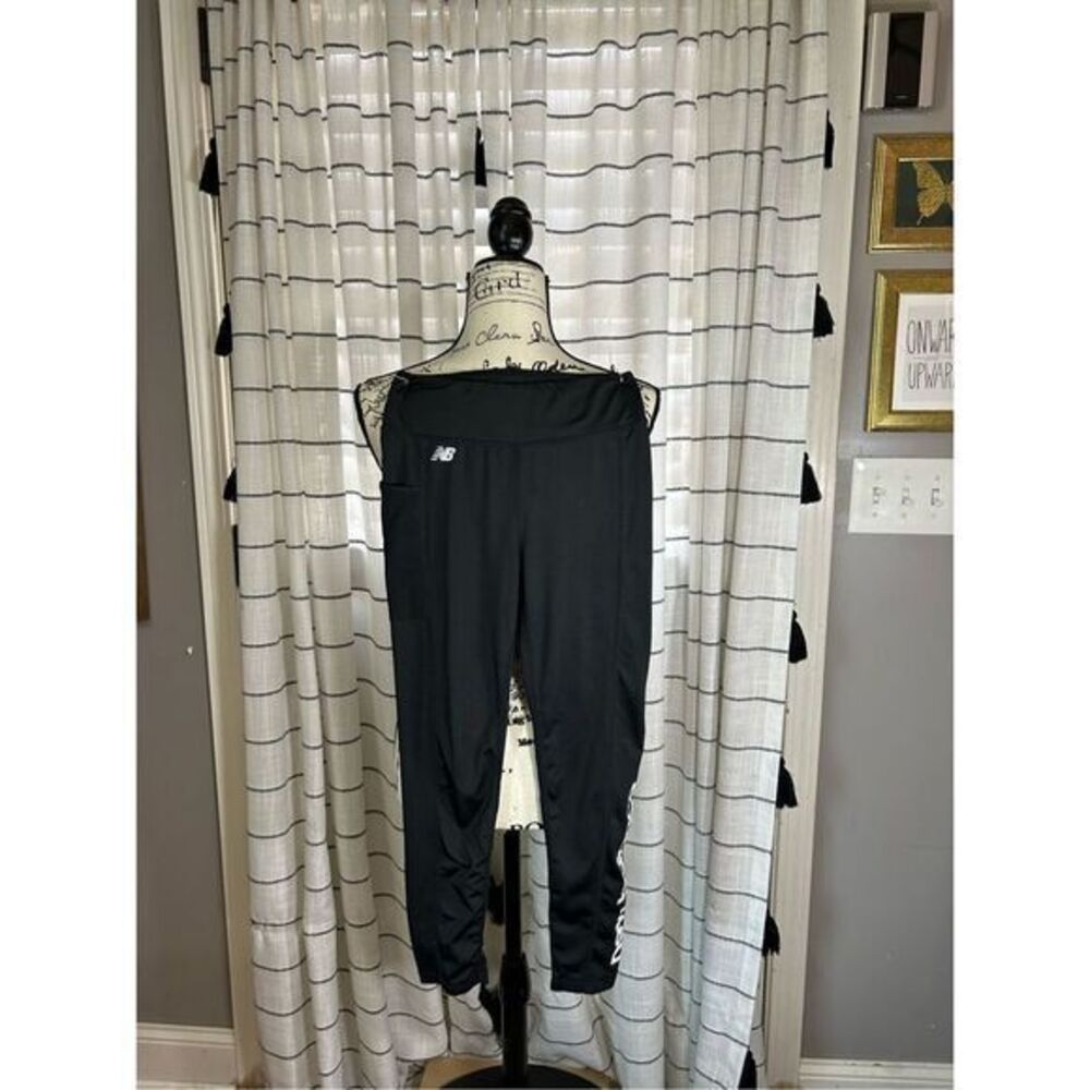 New Balance Black Leggings Size 14/16
